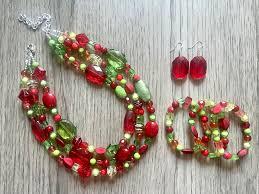 Design and Make a Special Beaded Jewelry Set!