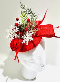 Learn how to design your own hat or fascinator for the holidays!