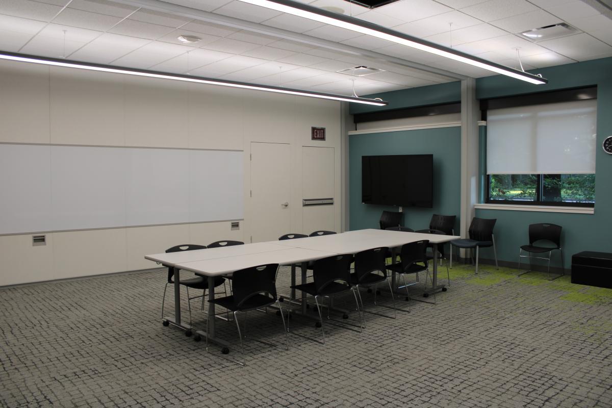 Photograph of Meeting Room B showing closed divider.